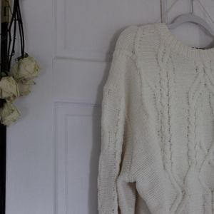 Cable Knit Chunky Sweater!